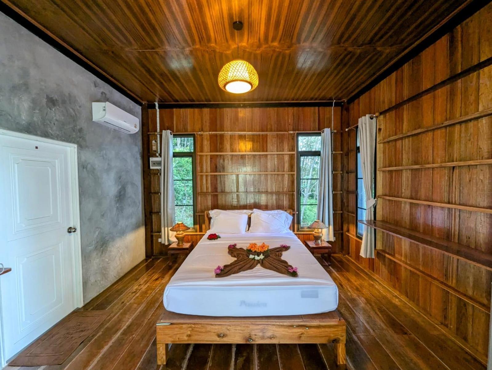 Koh Jum Serenity Resort Экстерьер фото